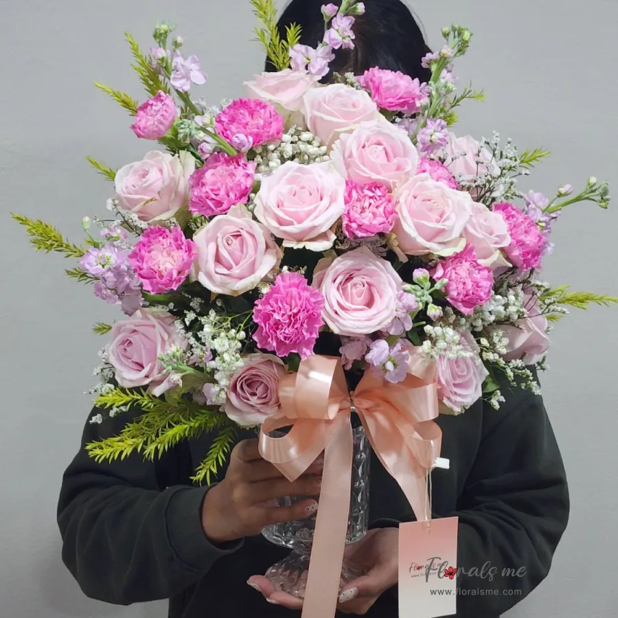 แจกันโทนสีชมพู