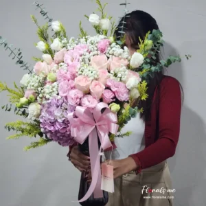 FV-23 SWEET ROMANCE VASE แจกันดอกไม้สีชมพู-ม่วง (กุหลาบ&ไฮเดรนเยีย) จัดทรงพุ่มใหญ่ จาก Floralsme